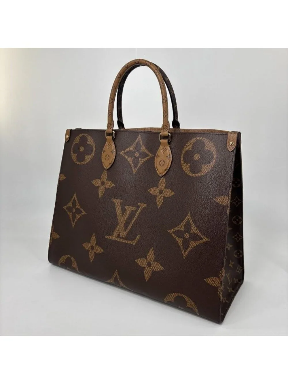 Louis Vuitton Monogram Giant On The Go GM Tote